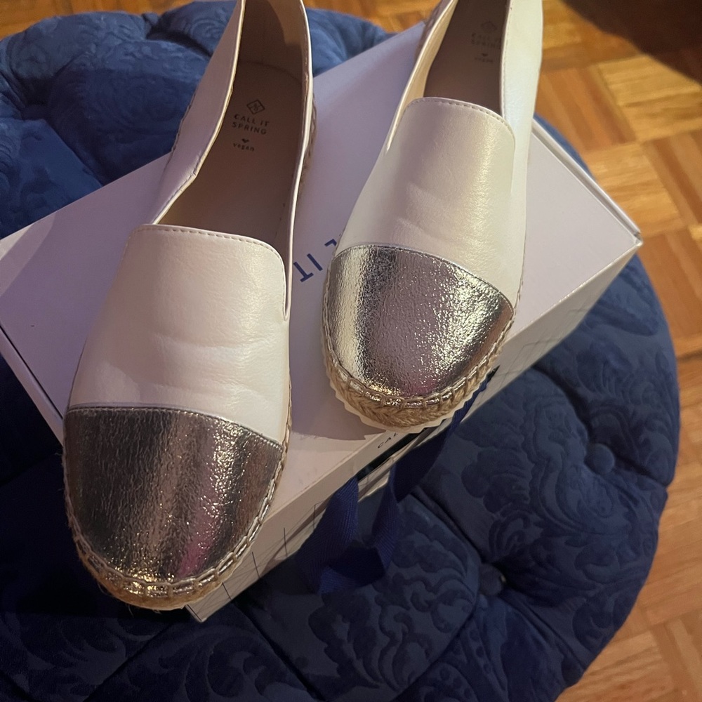 Call it Spring Espadrille Shoe New in Box! - Picture 4 of 7